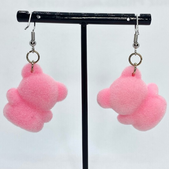 Fuzzy pink teddy bear earrings - Picture 3 of 4